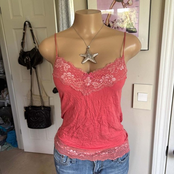 Other - 00s‎ pink raspberry lace cami (size M)